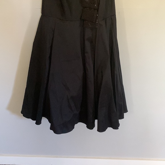 Amazing evening gown - Picture 3 of 5